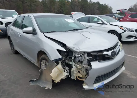 2013 Toyota Camry Le z USA, uszkodzony, nr VIN 4T1BF1FK3DU276432